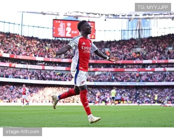 阿森纳新星Saka传中精准助攻，球队进攻效率大幅提升