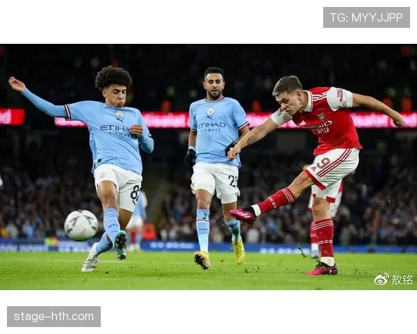 阿尔阵容深度解析：多维补强策略助力球队竞争力跃升，新赛季表现备受期待