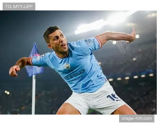 拉什福德英超赛季表现稳健，助力曼联重返争冠行列。