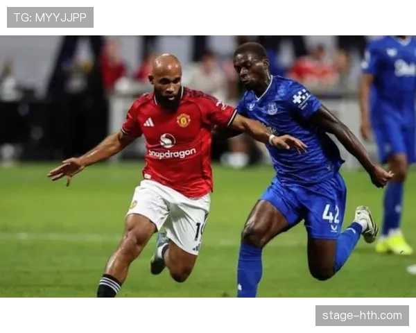 曼联防守体系漏洞频出,对球队赛季稳定性造成影响 曼联防守体系漏洞频出,对球队赛季稳定性造成影响